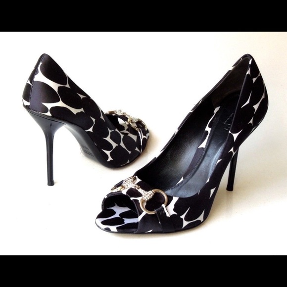 GUCCI BLACK DOTTED CLASSIC HORSE BIT CRYSTAL PUMPS - Picture 1 of 8